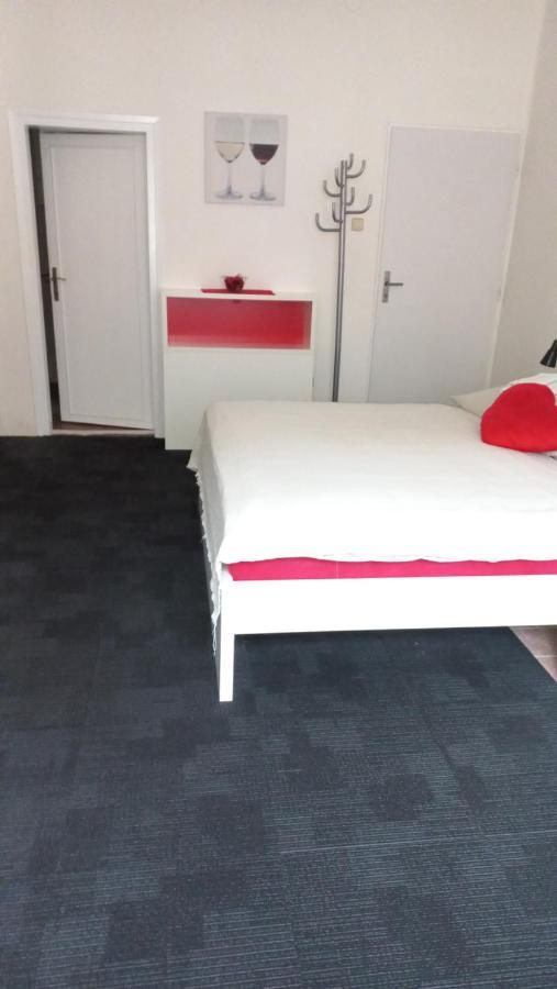 Apartmany Karlstejn Ngoại thất bức ảnh