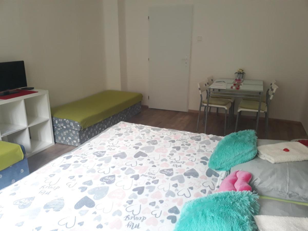 Apartmany Karlstejn Ngoại thất bức ảnh