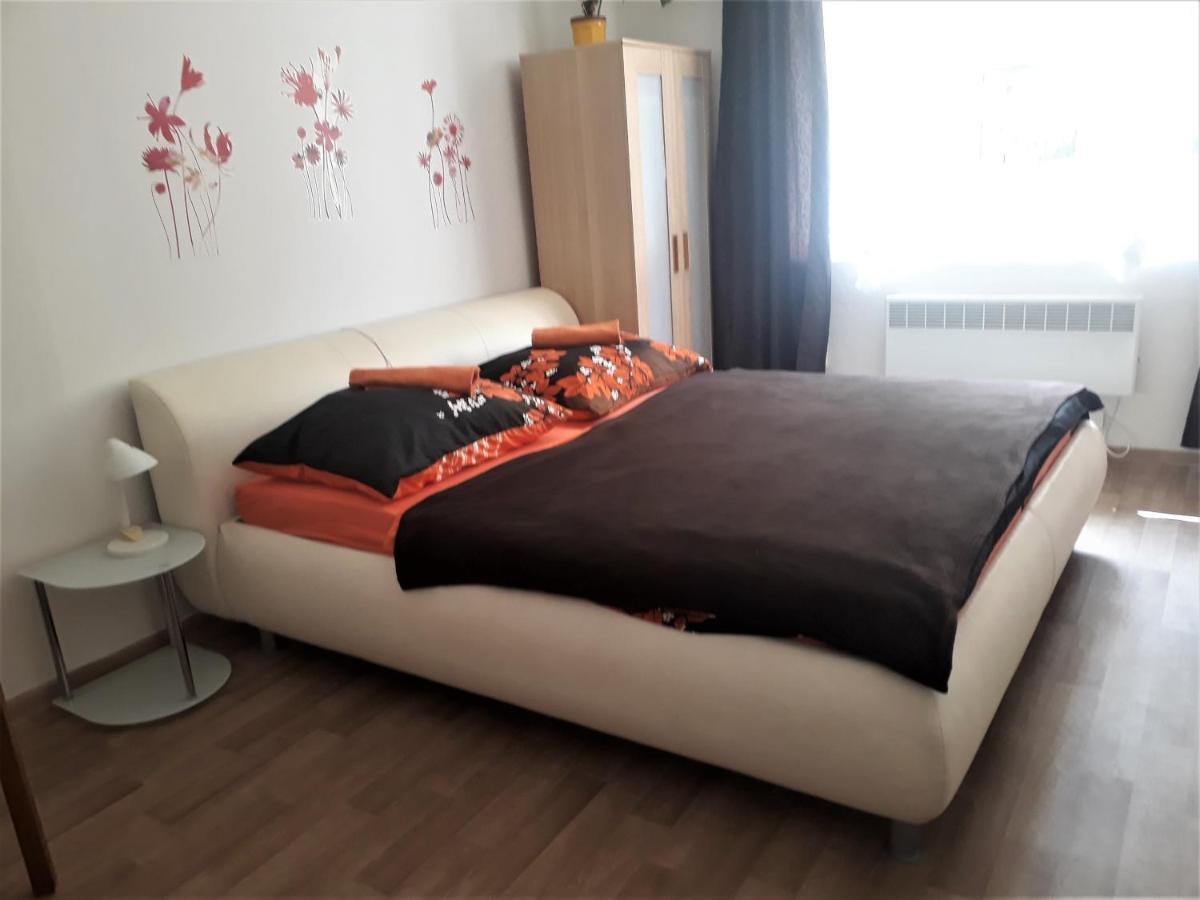 Apartmany Karlstejn Ngoại thất bức ảnh