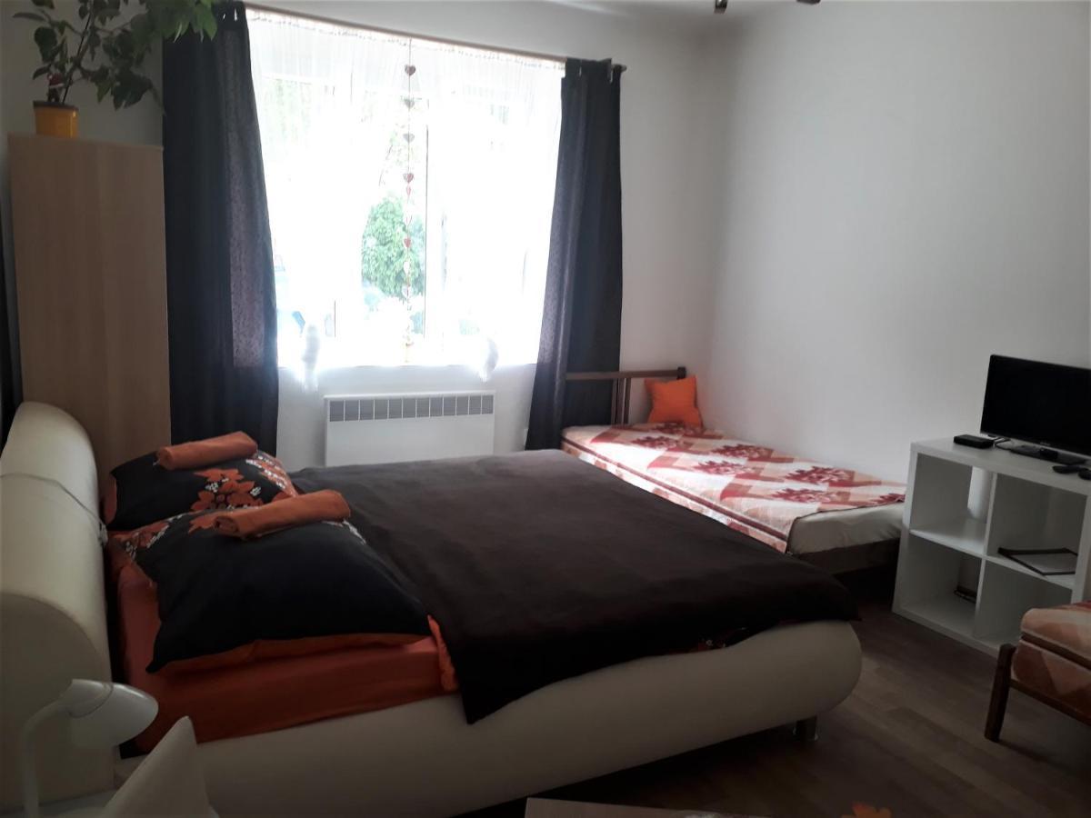 Apartmany Karlstejn Ngoại thất bức ảnh