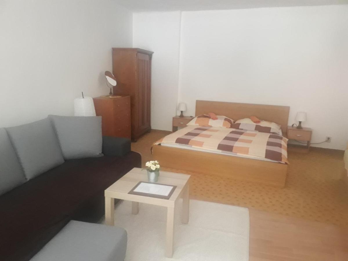 Apartmany Karlstejn Ngoại thất bức ảnh